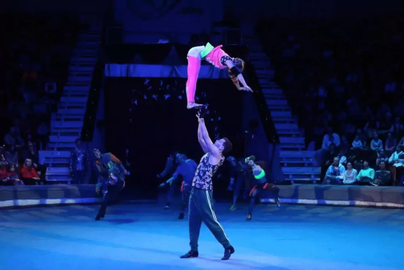 &TScy;&icy;&rcy;&kcy; &Fcy;&icy;&lcy;&acy;&tcy;&ocy;&vcy;&ycy;&khcy;