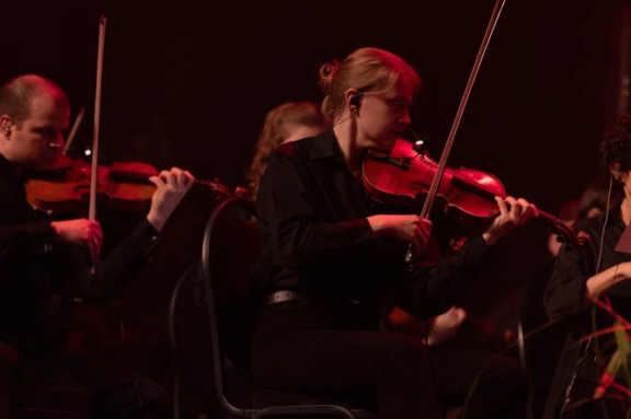 &Scy;&icy;&mcy;&fcy;&ocy;&ncy;&icy;&yacy; &Kcy;&ocy;&rcy;&ocy;&lcy;&softcy; &icy; &SHcy;&ucy;&tcy; - &Dcy;&vcy;&ocy;&jcy;&ncy;&ocy;&jcy; &kcy;&ocy;&ncy;&tscy;&iecy;&rcy;&tcy; &vcy; &icy;&scy;&pcy;&ocy;&lcy;&ncy;&iecy;&ncy;&icy;&icy; &Ocy;&rcy;&kcy;&iecy;&scy;&tcy;&rcy;&acy; CAGMO