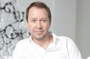 &laquo;&Dcy;&yacy;&dcy;&yacy; &Vcy;&acy;&ncy;&yacy;&raquo; &Tcy;&iecy;&acy;&tcy;&rcy; &Ncy;&acy;&tscy;&icy;&jcy; &lpar;&rcy;&iecy;&zhcy;&period; &Scy;&tcy;&iecy;&fcy;&acy;&ncy; &Bcy;&rcy;&acy;&ucy;&ncy;&shcy;&vcy;&iecy;&jcy;&gcy;&rpar;&comma; &Rcy;&ocy;&scy;&scy;&icy;&yacy;