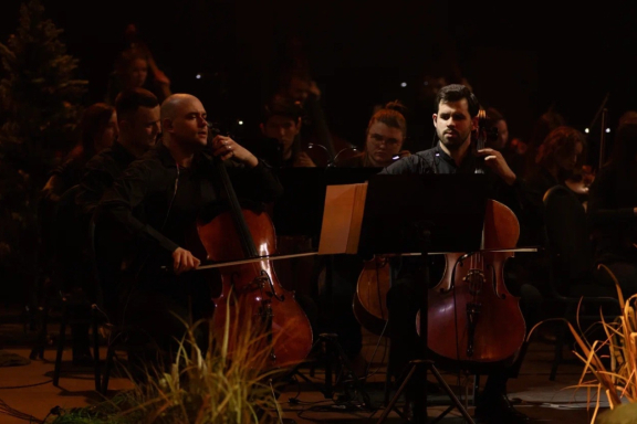 &Scy;&icy;&mcy;&fcy;&ocy;&ncy;&icy;&yacy; &Kcy;&ocy;&rcy;&ocy;&lcy;&softcy; &icy; &SHcy;&ucy;&tcy; - &Dcy;&vcy;&ocy;&jcy;&ncy;&ocy;&jcy; &kcy;&ocy;&ncy;&tscy;&iecy;&rcy;&tcy; &vcy; &icy;&scy;&pcy;&ocy;&lcy;&ncy;&iecy;&ncy;&icy;&icy; &Ocy;&rcy;&kcy;&iecy;&scy;&tcy;&rcy;&acy; CAGMO