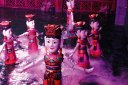 Традиционный кукольный спектакль на воде 
